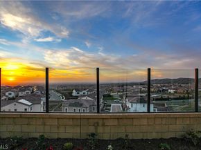 137 Oakstone, Irvine CA 92618