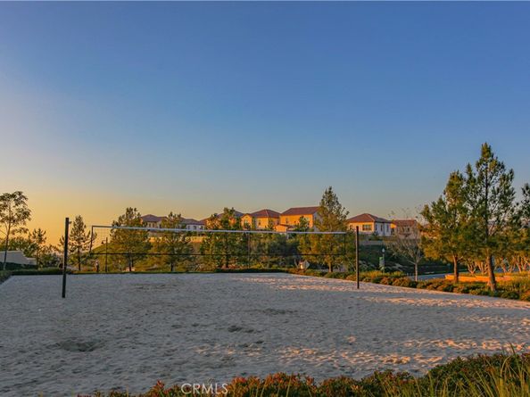 137 Oakstone, Irvine CA 92618