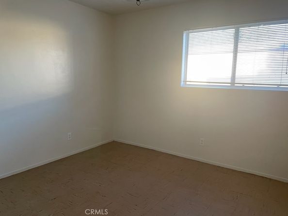 425 E Pacific Street, Carson CA 90745
