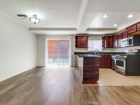 700 S Ardmore Avenue 204, Los Angeles CA 90005