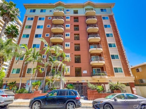 700 S Ardmore Avenue 204, Los Angeles CA 90005