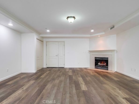 700 S Ardmore Avenue 204, Los Angeles CA 90005