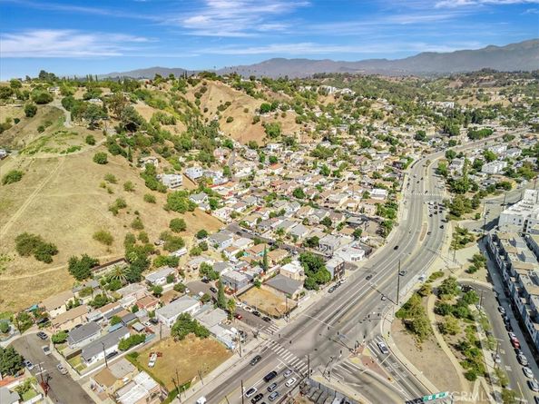 4133 N Mission, Los Angeles CA 90032