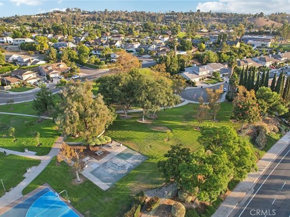 24955 Wells Fargo, Laguna Hills CA 92653