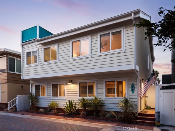 29 Surfside Avenue B, Surfside CA 90743