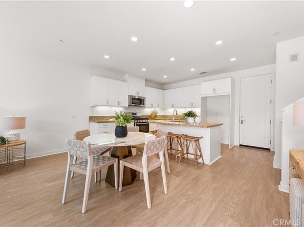 81 Savannah, Lake Forest CA 92630