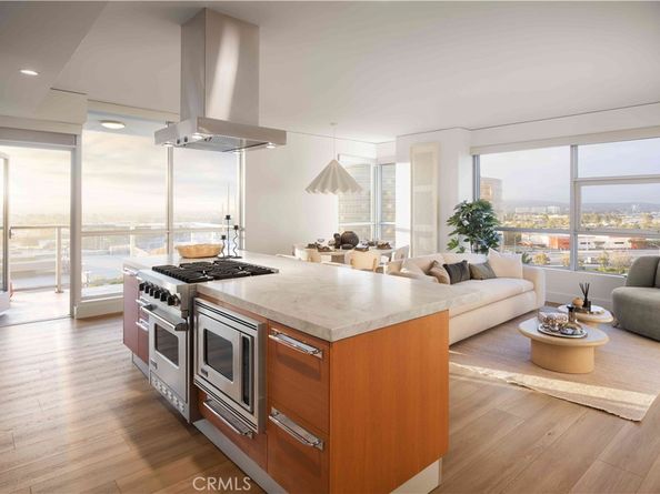 9 MacArthur Place 1503, Santa Ana CA 92707