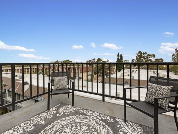 2599 Walnut, Signal Hill CA 90755