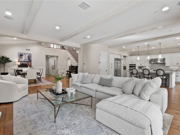 10 Shadybend, Irvine CA 92602