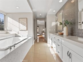 10 Shadybend, Irvine CA 92602