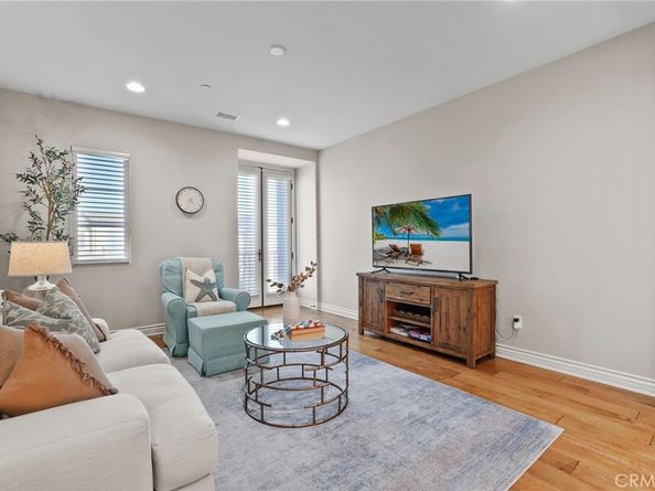 10 Shadybend, Irvine CA 92602