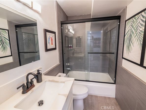 906 Doheny Drive 303, West Hollywood CA 90069