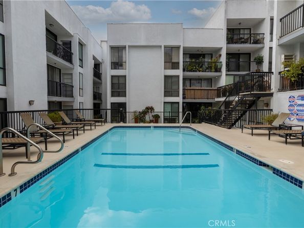 906 Doheny Drive 303, West Hollywood CA 90069