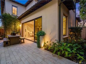 166 Villa Ridge, Irvine CA 92602