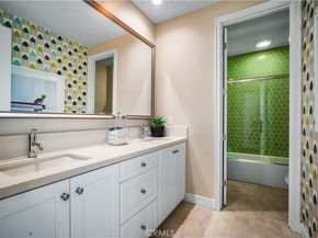 166 Villa Ridge, Irvine CA 92602