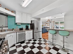 69 Brownfield, Pomona CA 91766