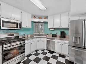 69 Brownfield, Pomona CA 91766