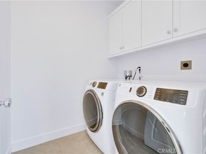 426 Lobata, Irvine CA 92618