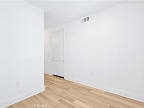 426 Lobata, Irvine CA 92618