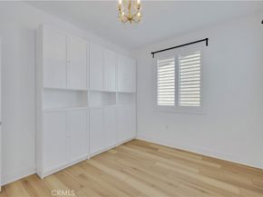 426 Lobata, Irvine CA 92618