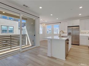 426 Lobata, Irvine CA 92618