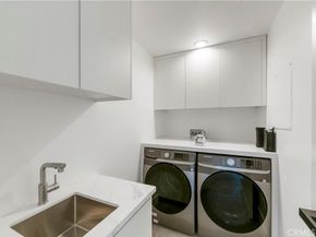 853 Oak, Costa Mesa CA 92627