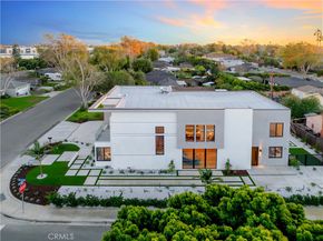 853 Oak, Costa Mesa CA 92627
