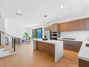 853 Oak, Costa Mesa CA 92627