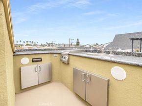 5580 E Saint Irmo Walk, Long Beach CA 90803
