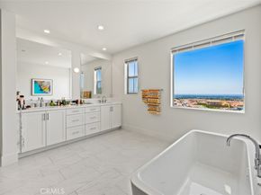 135 Oakstone, Irvine CA 92618