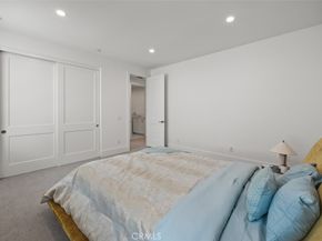 135 Oakstone, Irvine CA 92618