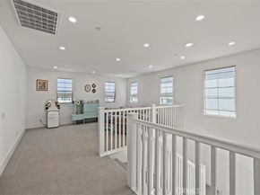 135 Oakstone, Irvine CA 92618