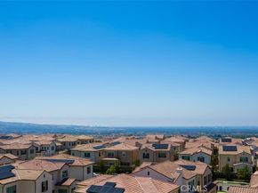 135 Oakstone, Irvine CA 92618