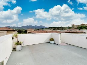 5 Hideaway, Mission Viejo CA 92692