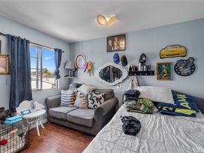 879 E 40th Place, Los Angeles CA 90011