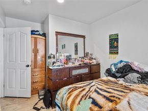 879 E 40th Place, Los Angeles CA 90011