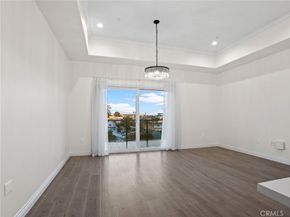 1598 Long Beach 405, Long Beach CA 90813