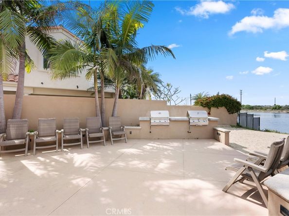 327 62nd Street, Newport Beach CA 92663