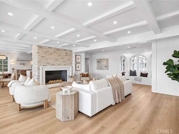 1927 Bayside Drive, Corona Del Mar CA 92625