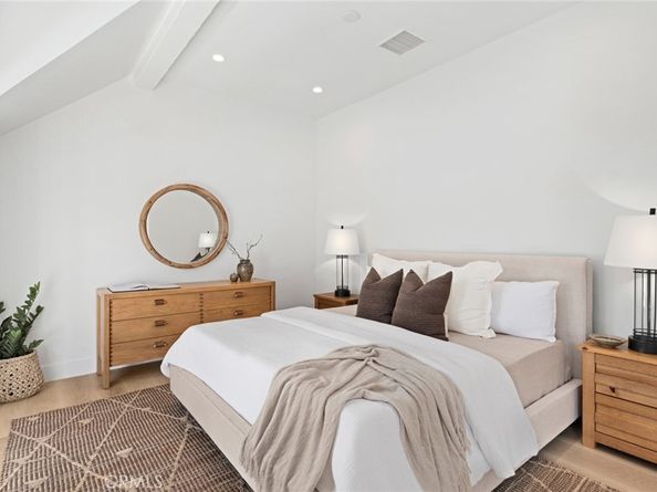 1927 Bayside Drive, Corona Del Mar CA 92625
