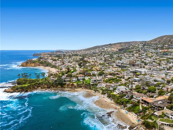 246 Fairview Street, Laguna Beach CA 92651