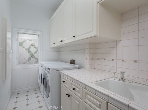 212 Kings Place, Newport Beach CA 92663