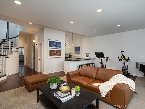 212 Kings Place, Newport Beach CA 92663