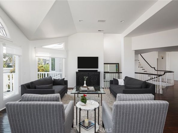 212 Kings Place, Newport Beach CA 92663