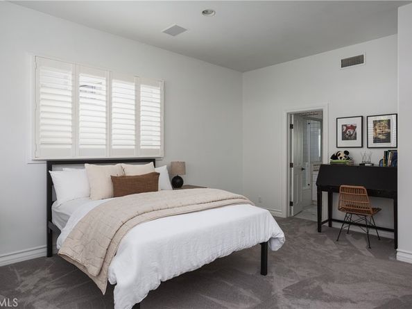 212 Kings Place, Newport Beach CA 92663