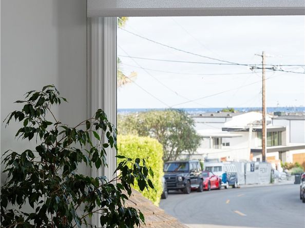 212 Kings Place, Newport Beach CA 92663