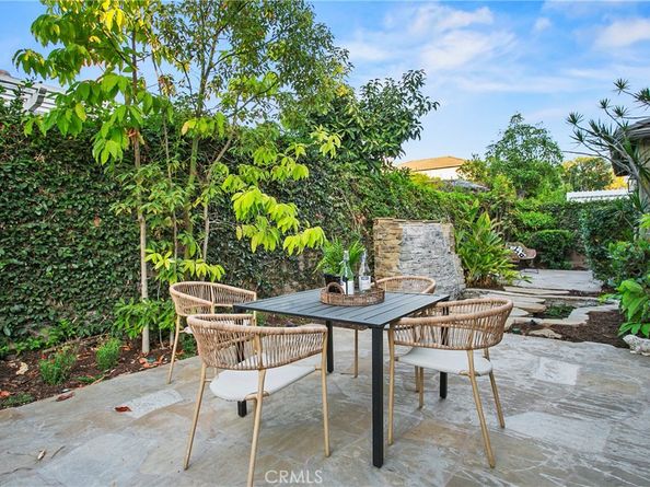 11 Flora Springs, Irvine CA 92602