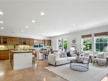 11 Flora Springs