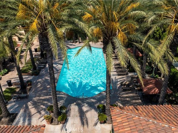 11 Flora Springs, Irvine CA 92602