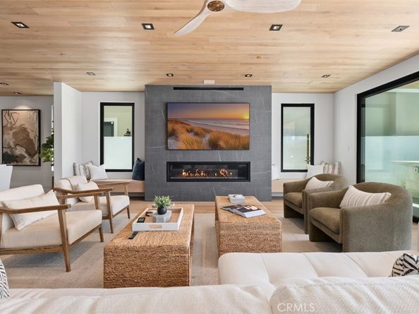 20 Balboa Coves, Newport Beach CA 92663